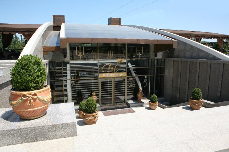 Coast можно найти на Сичеславской Набережной, 61