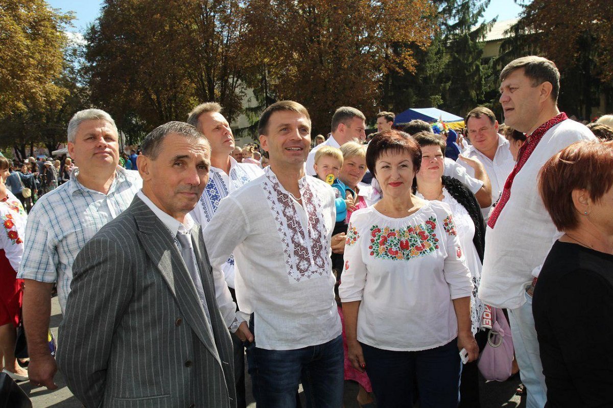 Под Днепром пройдет масштабный этнофестиваль «Петриківський дивоцвіт» 1