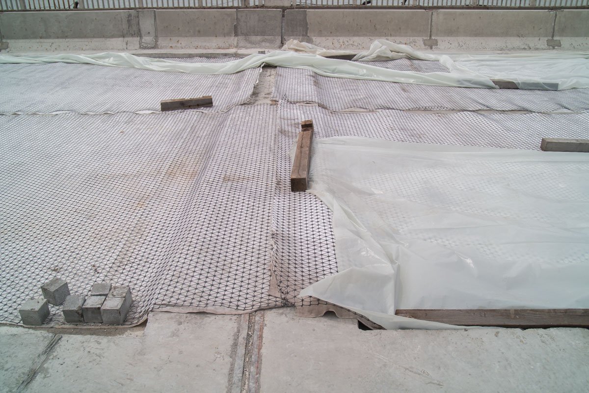 Покрытия должно защитить конструкции от воздействия вредных веществ