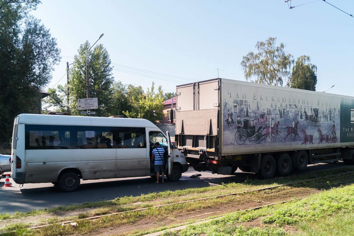 Пострадавших госпитализировали в городские клинические больницы №6 и №4 Пострадавших госпитализировали в городские клинические больницы №6 и №4