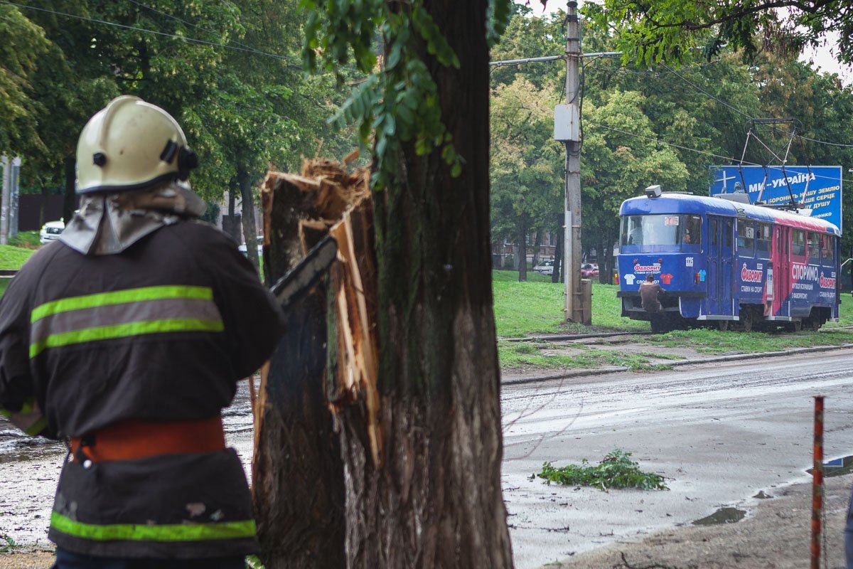 Будьте внимательными на дороге в период непогоды