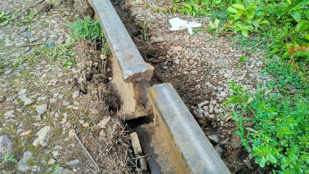 На рельсах лопнул сварочный стык