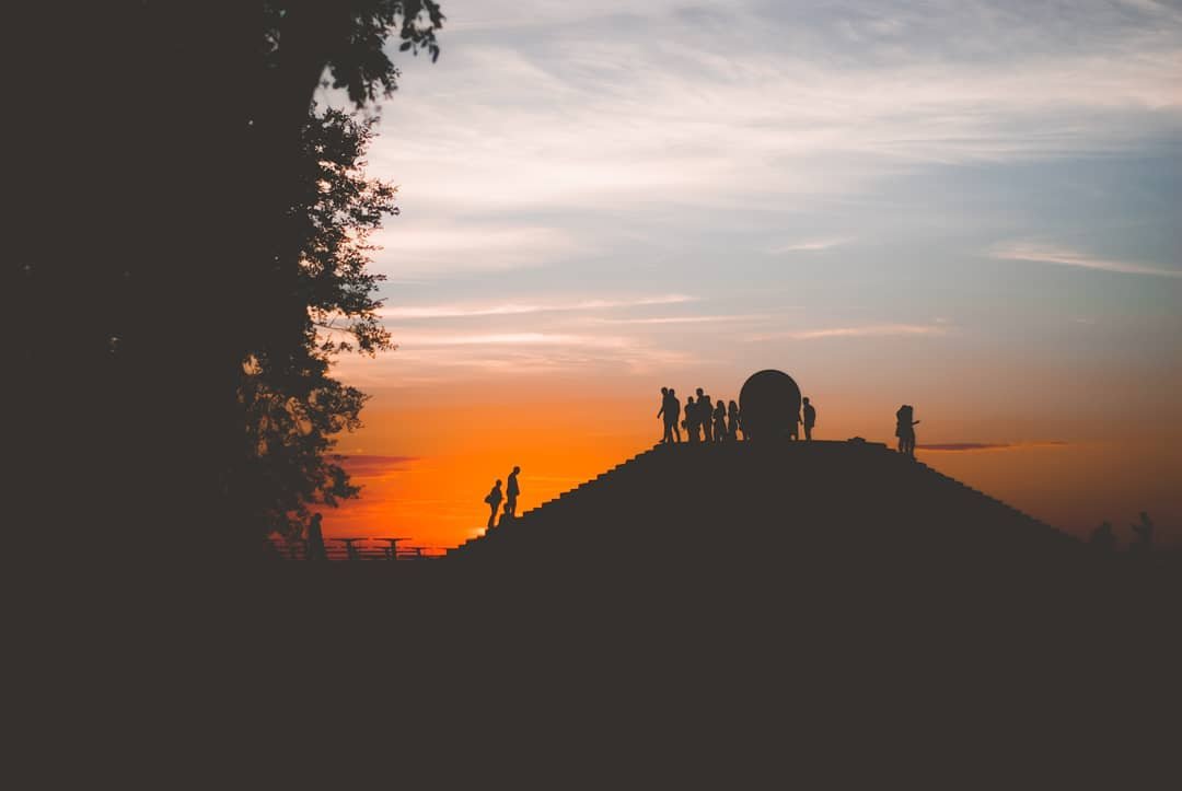 Летние ночи... опять не спим, короче. Фото: mart.wolley