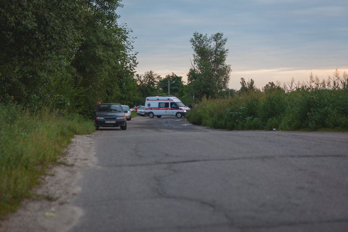 Около 18:20 на улице Моторной, недалеко от дома №80, произошла авария Около 18:20 на улице Моторной, недалеко от дома №80, произошла авария