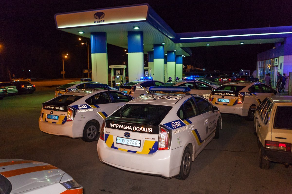 Вечером на проспекте Слобожанском работало более 10 экипажей патрульной полиции