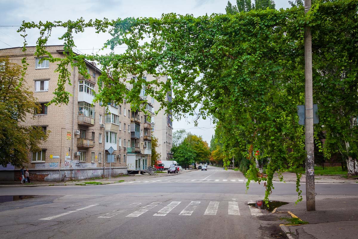 Разметка пешеходных переходов частично стерта Разметка пешеходных переходов частично стерта