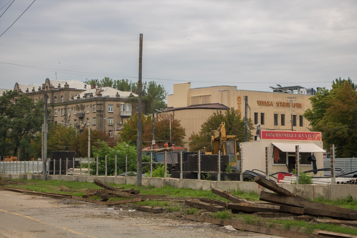 Дорога возле ресторана "Старгород" перекрыта по направлению в центр