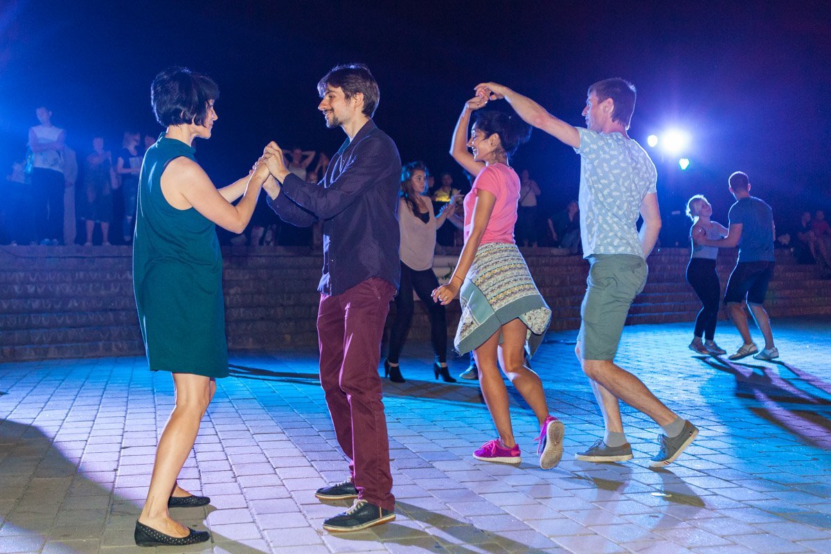 Партнеры постоянно менялись Партнеры постоянно менялись