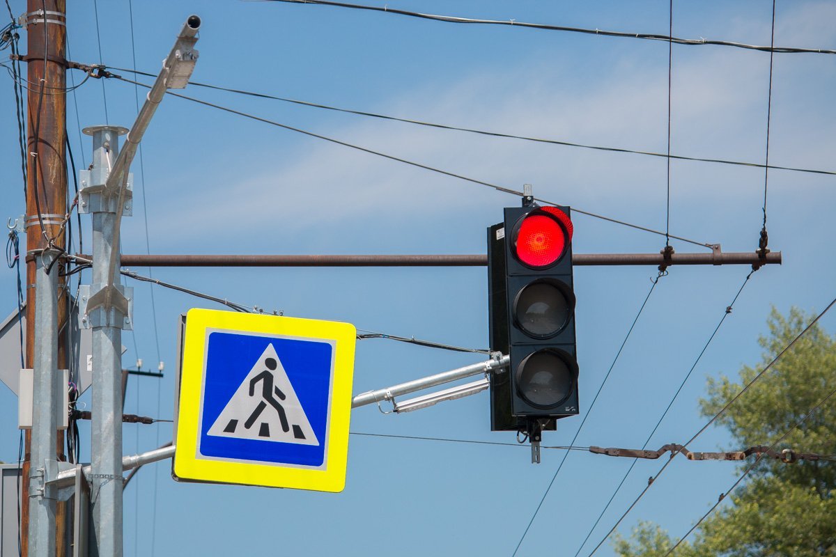 Светофоры работают в нормальном режиме Светофоры работают в нормальном режиме