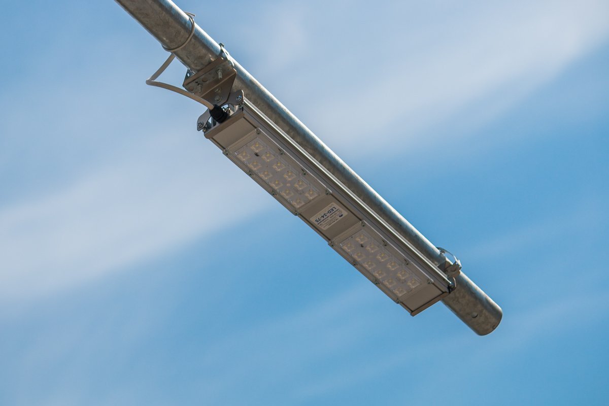 На пешеходном переходе установили освещение На пешеходном переходе установили освещение