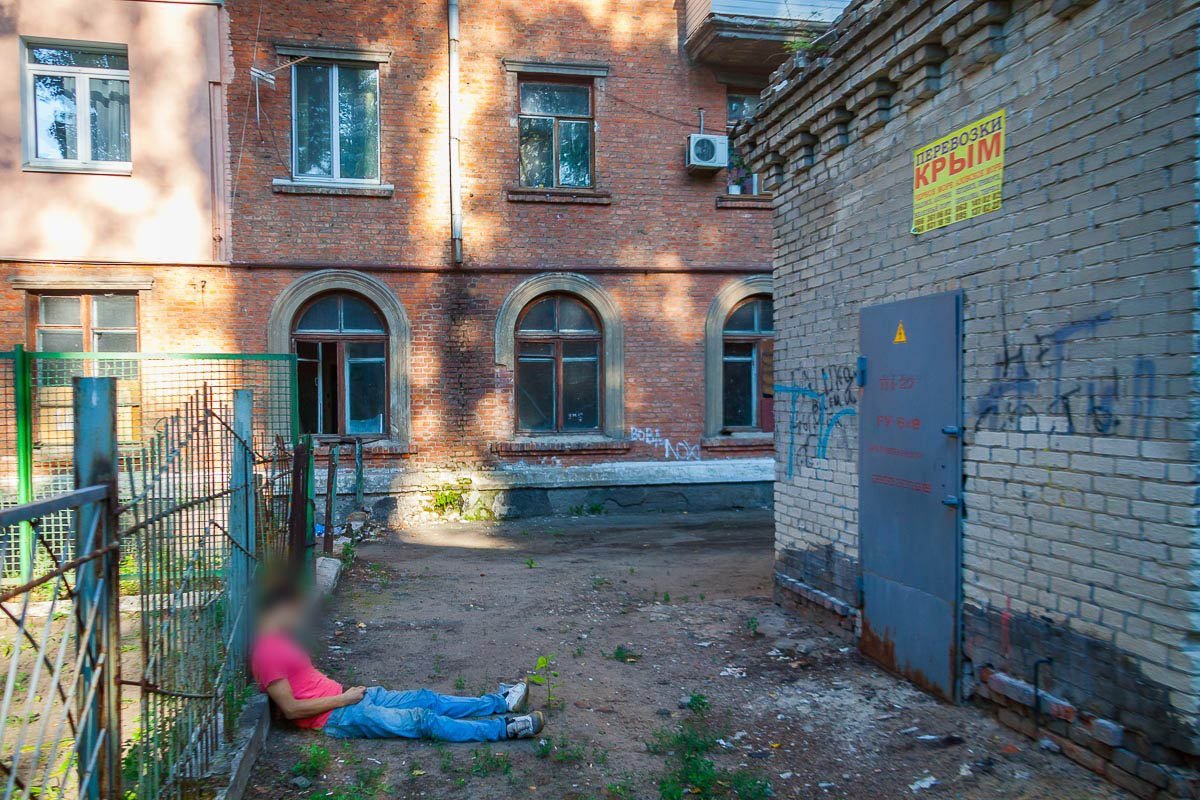 Тело обнаружила сотрудница садика, приблизительно в 7:15 Тело обнаружила сотрудница садика, приблизительно в 7:15