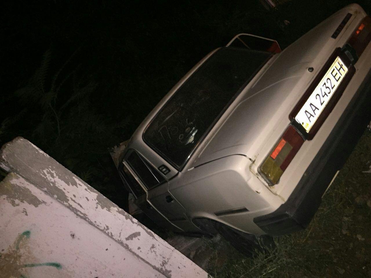 Авария произошла приблизительно в 3:00 Авария произошла приблизительно в 3:00