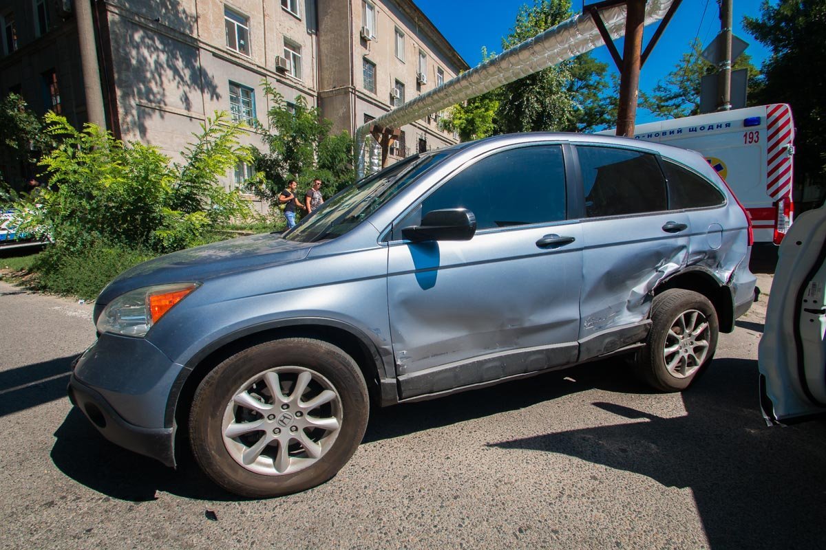 Женщину госпитализировали в больницу Мечникова с сотрясением