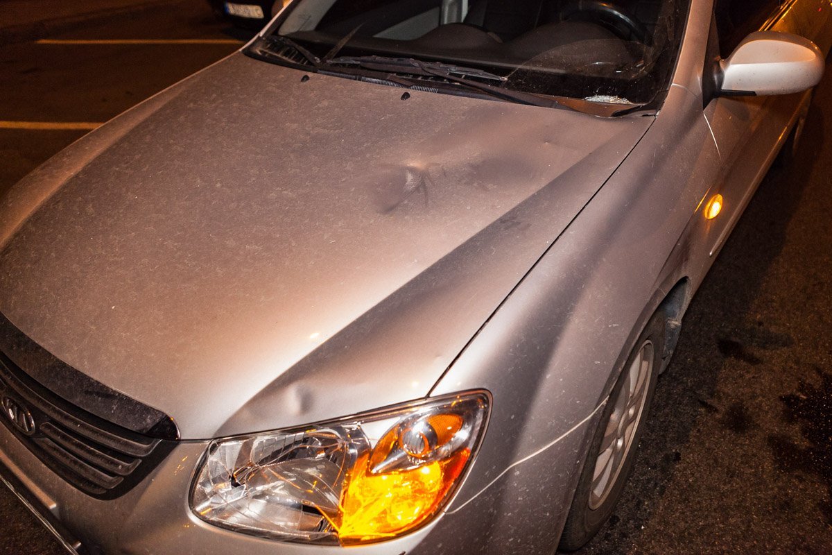 Повреждения на Kia Cerato вследствие удара