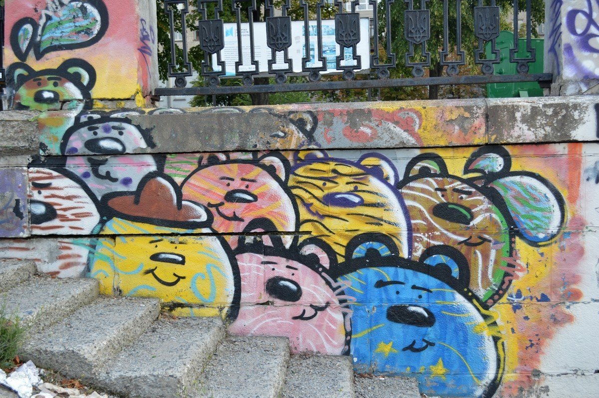 Эти медвежата прячутся по всему городу