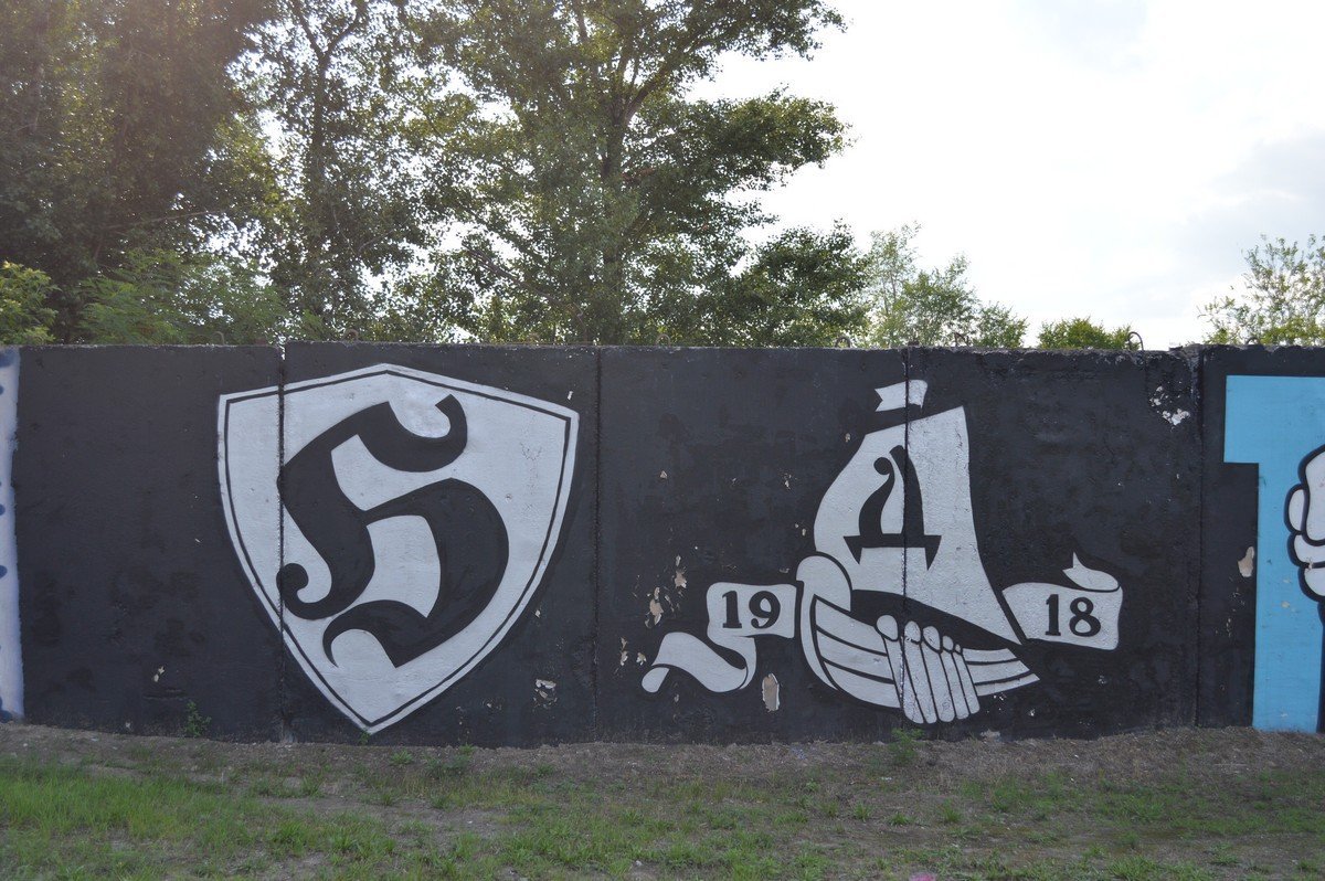 В сентябре минувшего года ребята восстановили граффити 