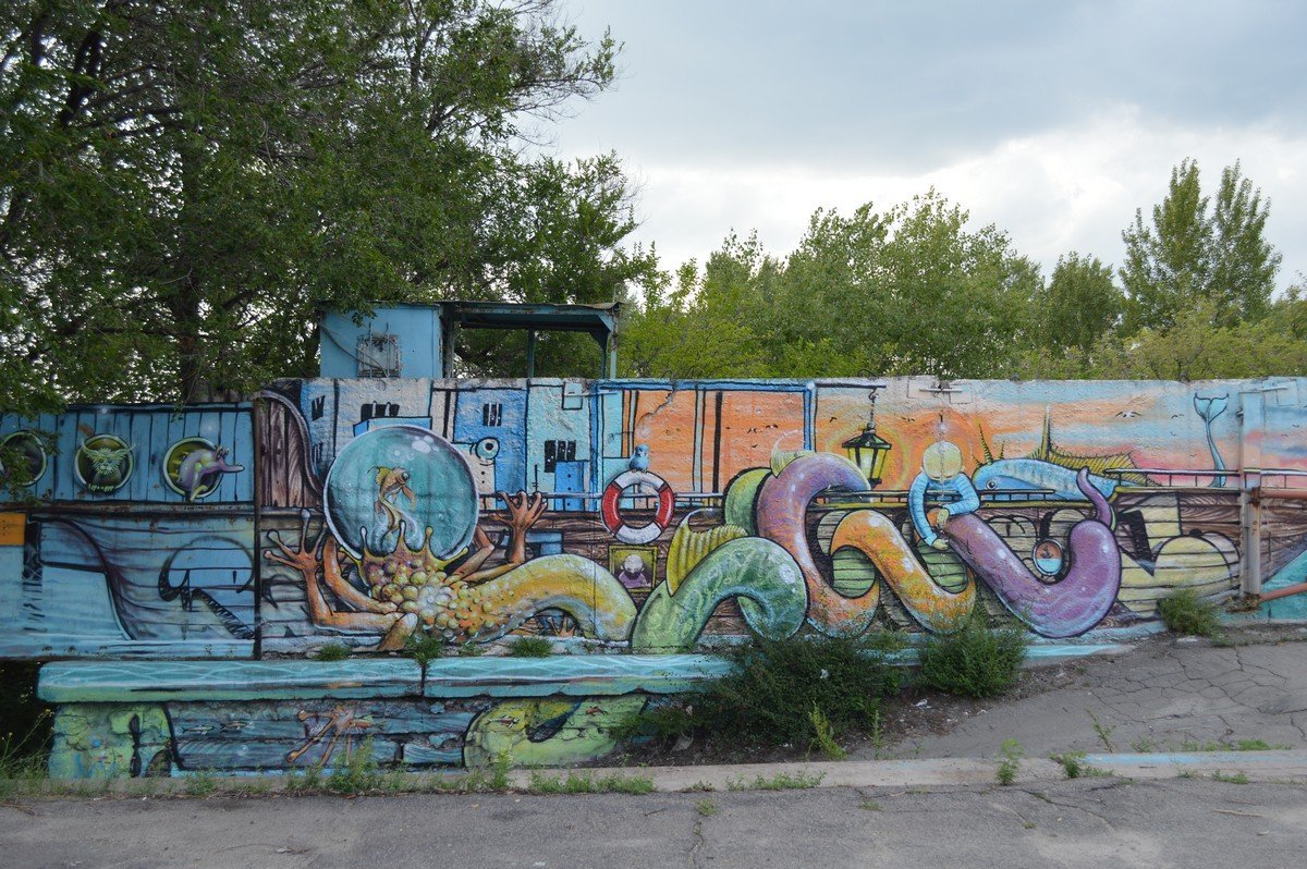 Кто знает, что скрывается в водах Днепра