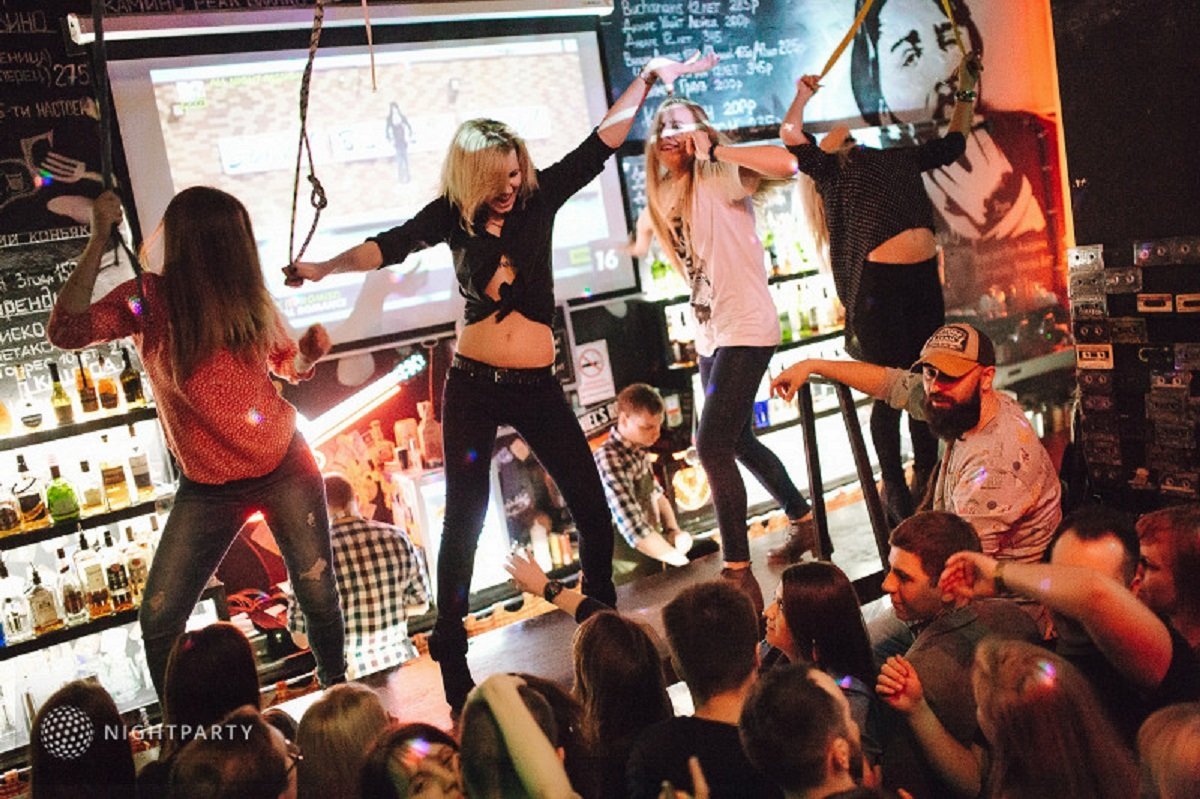 Ночь в стиле "R`n`B PARTY" в НК Berlin Ночь в стиле "R`n`B PARTY" в НК Berlin