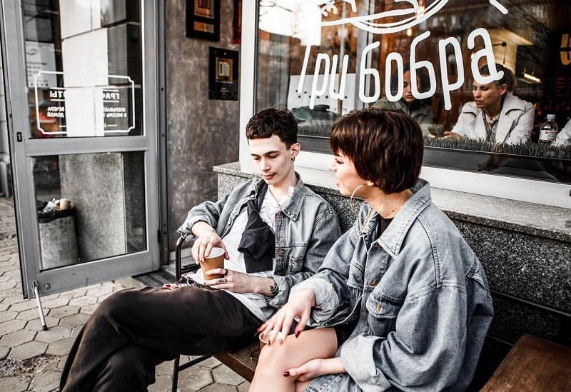 Очень часто в таких заведениях собираются самые стильные ребята города Очень часто в таких заведениях собираются самые стильные ребята города