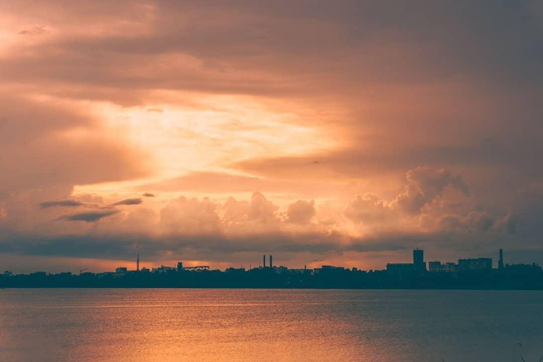 Лето - время очешуительных закатов. Фото: mouskina_loki