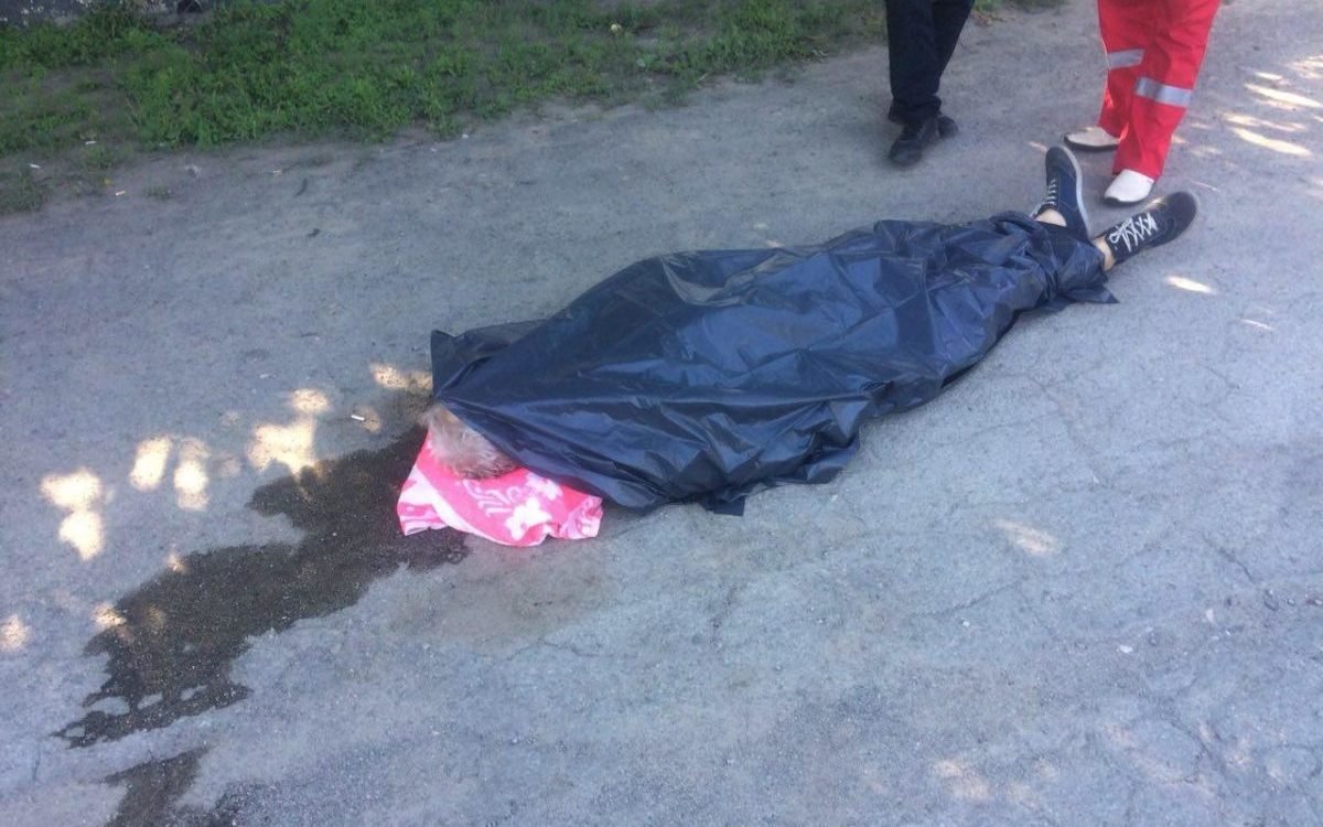 Умершему мужчине было 57 лет Умершему мужчине было 57 лет