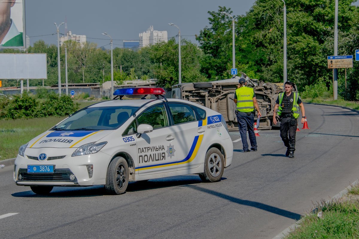 На месте работает патрульная полиция На месте работает патрульная полиция