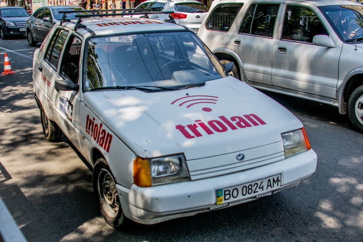 Автомобиль ЗАЗ Славута сбил пожилую женщину Автомобиль ЗАЗ Славута сбил пожилую женщину