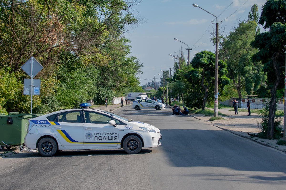 Движение по улице Буковинской полностью перекрыли Движение по улице Буковинской полностью перекрыли