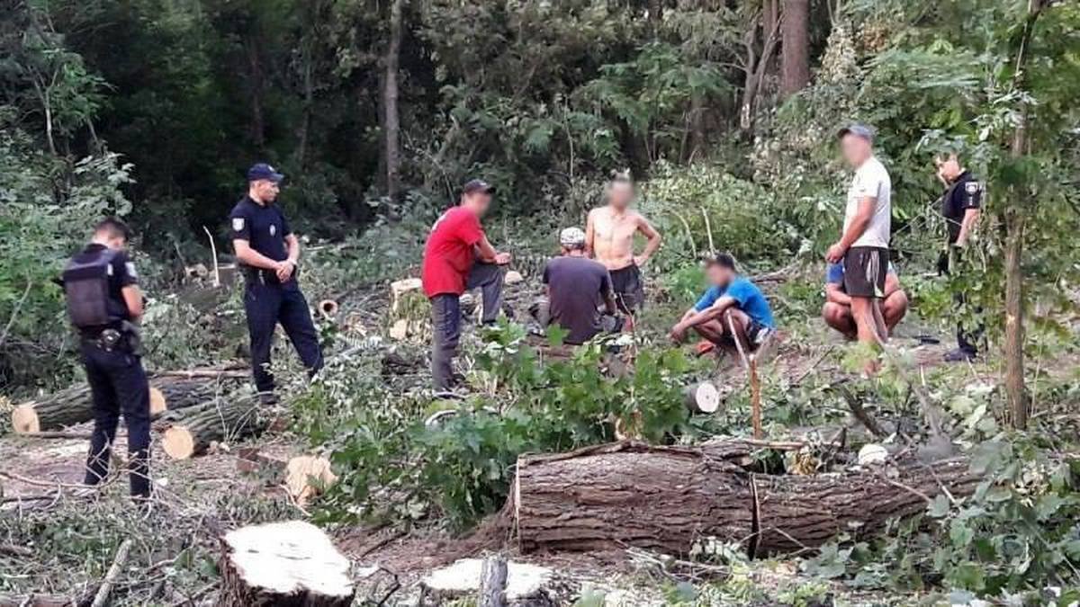 Мужчин передали следственно-оперативной группе Мужчин передали следственно-оперативной группе