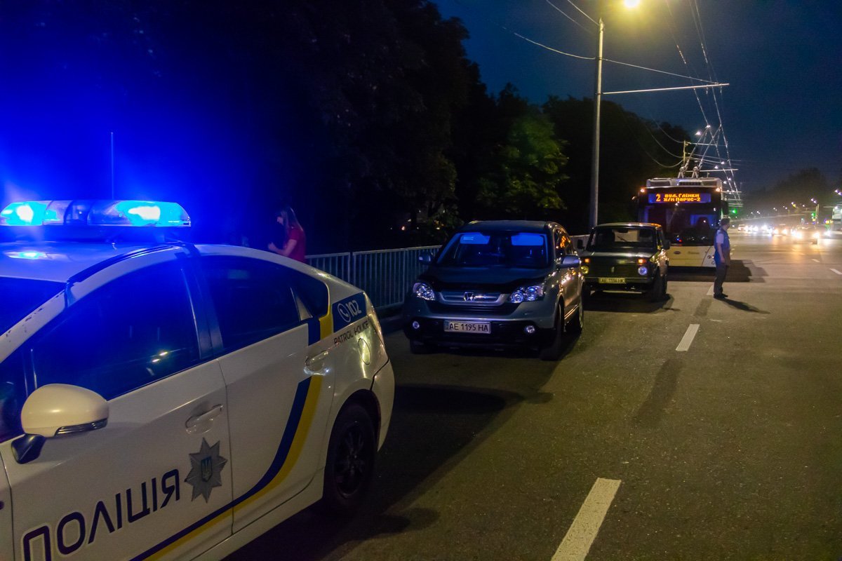 Из-за ДТП заблокировано движение троллейбусов маршрута №2 Из-за ДТП заблокировано движение троллейбусов маршрута №2