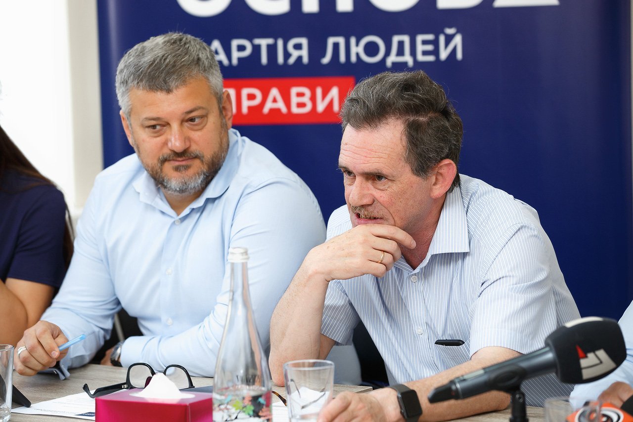 Сергей Лагутенко и Михаил Крапивко