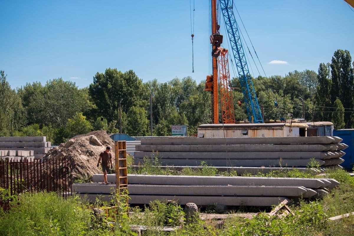 Новые дома должны были появиться на этом месте еще несколько лет назад