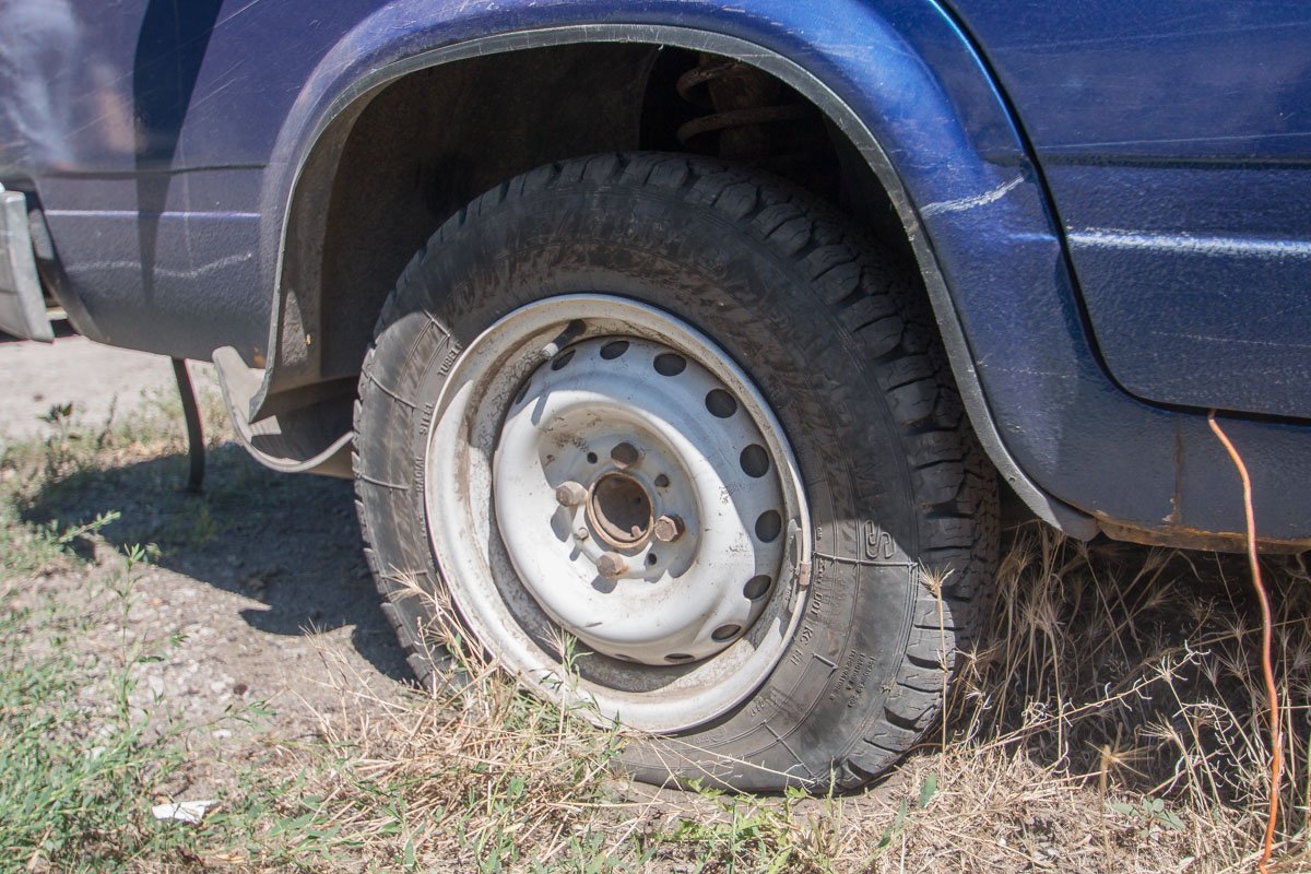 Мужчина на большой скорости «вылетел» со двора на улице Авиационной