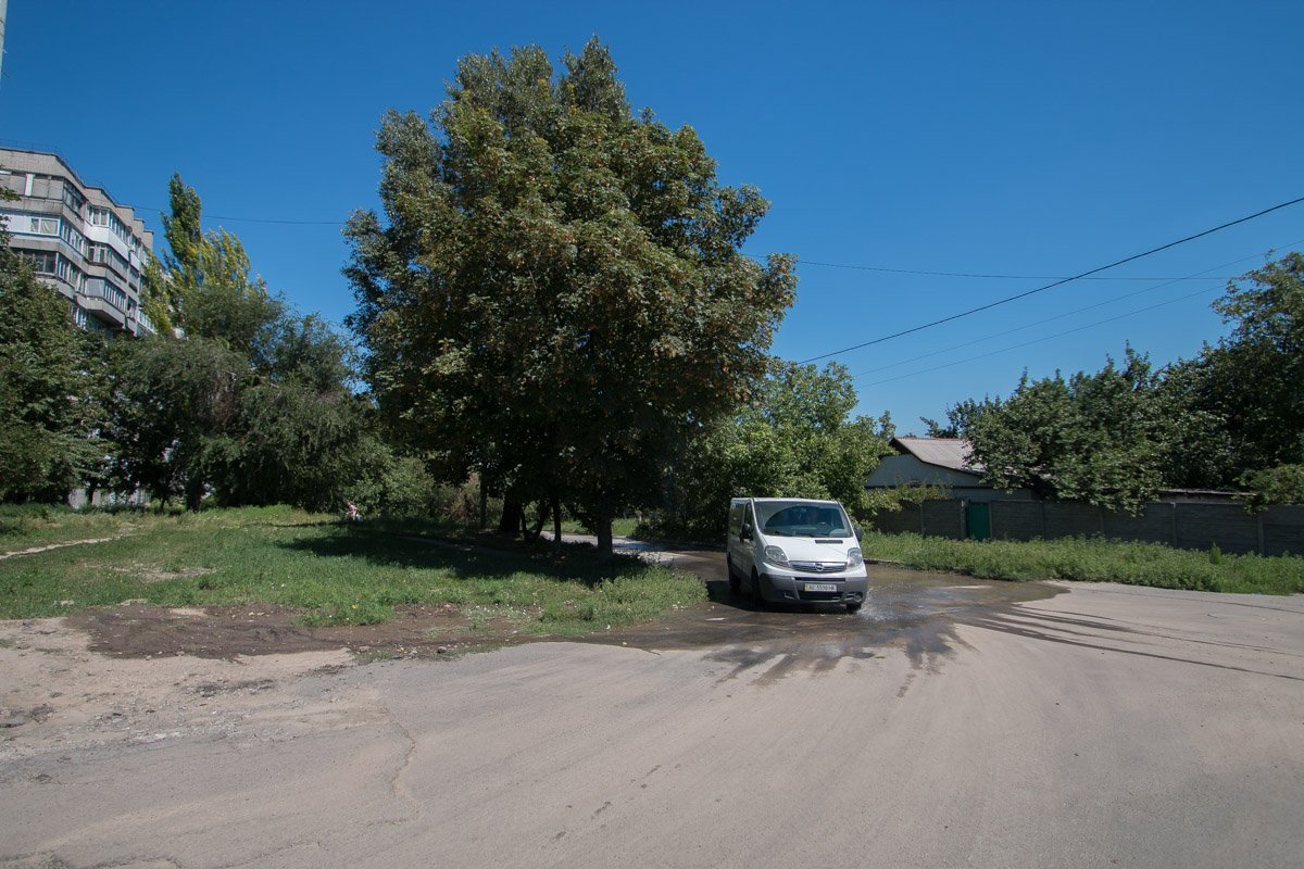 Не стоит здесь "лихачить", кто знает, чем это закончится