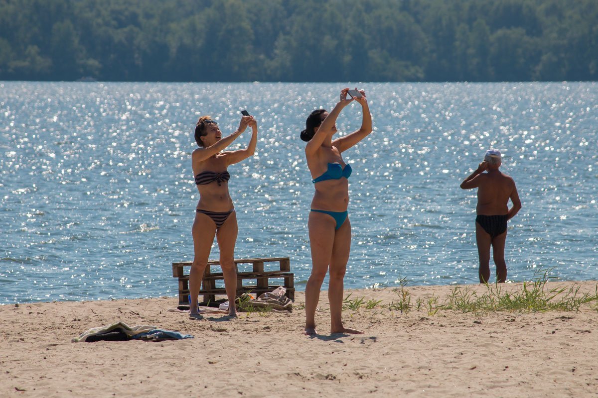 В тот момент в небе явно происходило что-то интересное