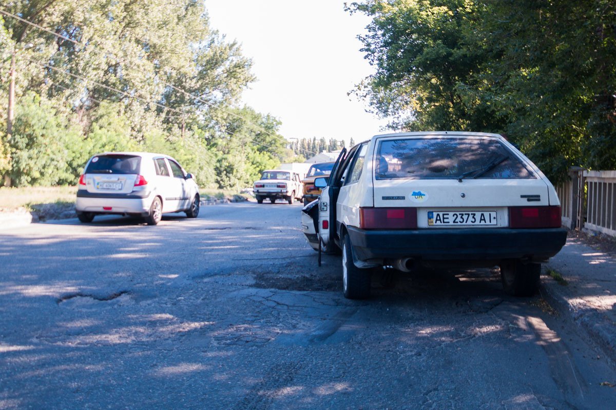 Водители жалуются на ужасное состояние дороги Водители жалуются на ужасное состояние дороги