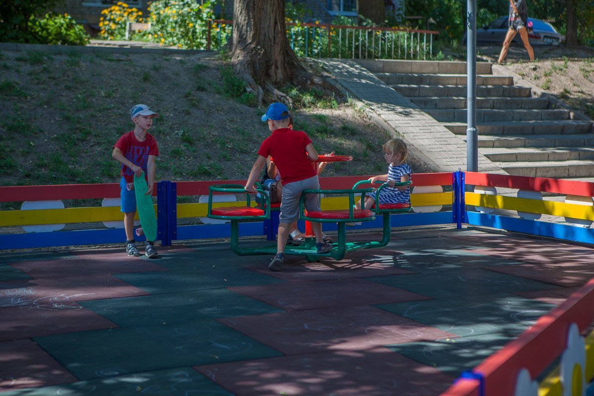 Малыши довольны Малыши довольны