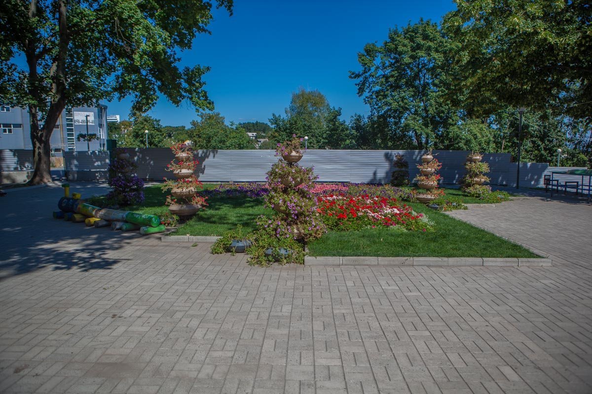 Нужно больше зелени Нужно больше зелени