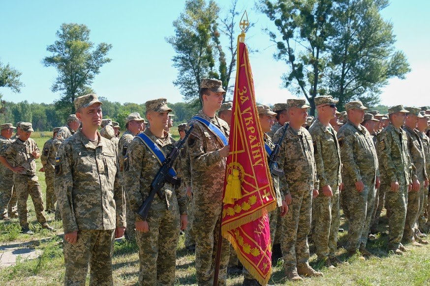 Погибших бойцов почтили минутой молчания