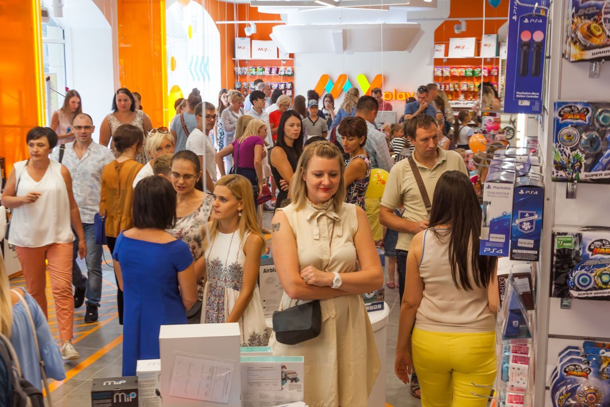 На открытии пространства был настоящий ажиотаж На открытии пространства был настоящий ажиотаж