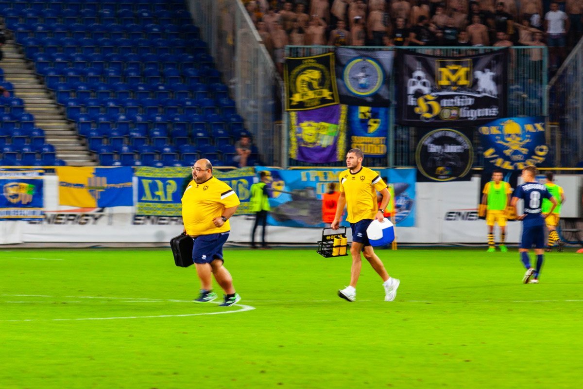 Бежим лечить, быстрее... Бежим лечить, быстрее...