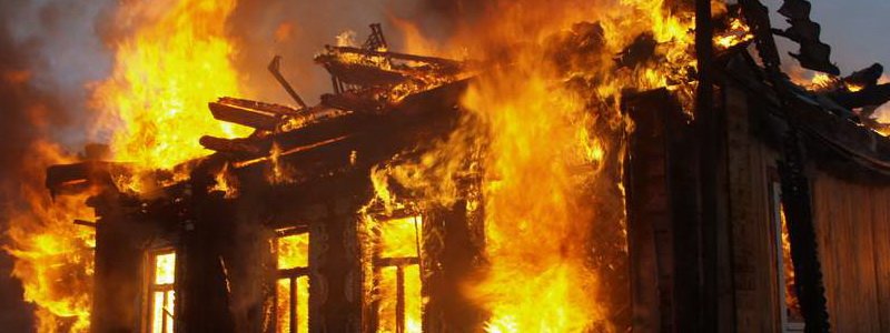 В центре Днепра выгорело 400 кв. метров новостроя