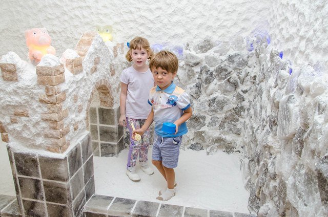 _1_147316748309625-353C