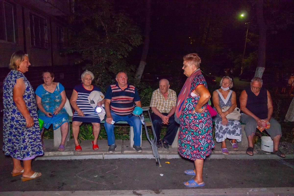 Всех жильцов подъезда эвакуировали Всех жильцов подъезда эвакуировали