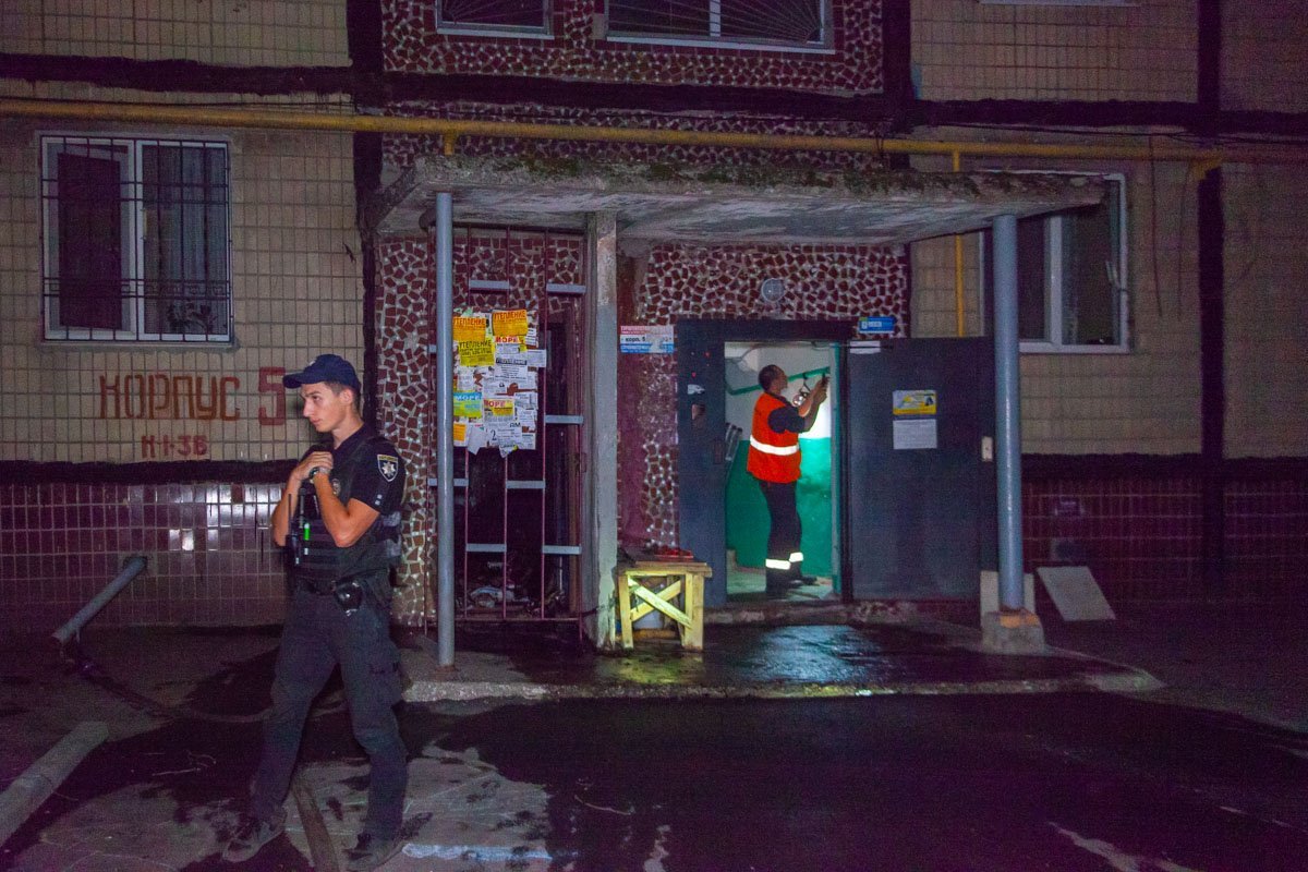 Газ в подъезде перекрыли Газ в подъезде перекрыли