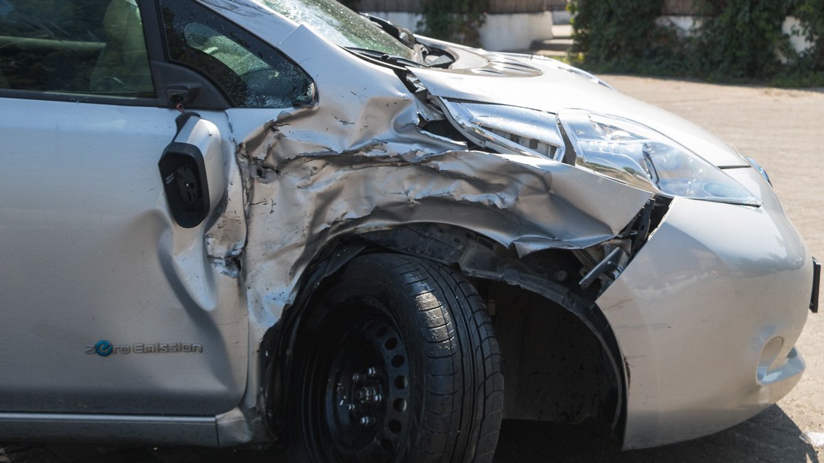 У водителя Nissan легкие ушибы У водителя Nissan легкие ушибы