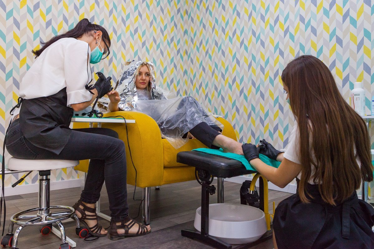 В QBB процедуры проводят в четыре или даже в шесть рук В QBB процедуры проводят в четыре или даже в шесть рук