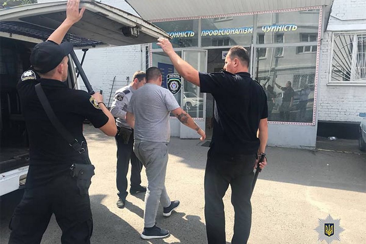 Задержанных поместили в изолятор временного содержания