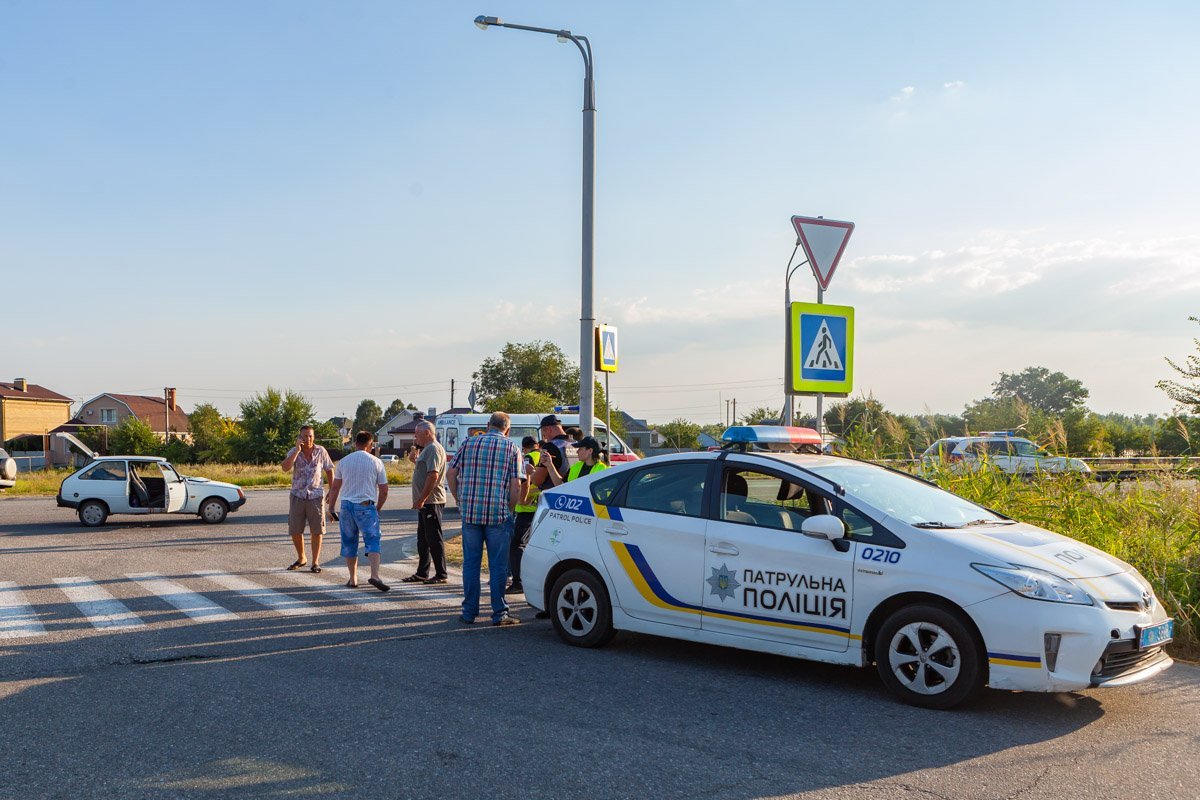 Авария произошла в районе пересечения с улицей Моховой Авария произошла в районе пересечения с улицей Моховой