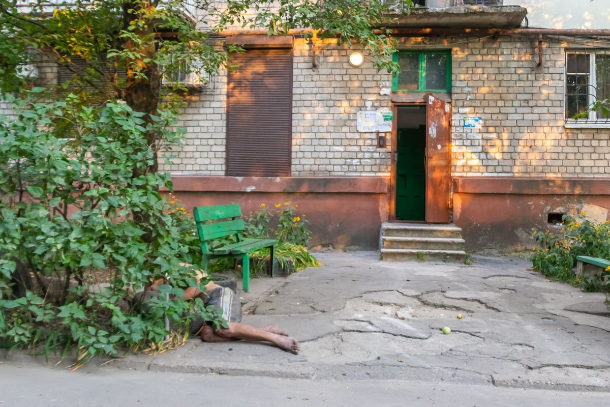 При визуальном осмотре признаков насильственной смерти на теле мужчины не обнаружено